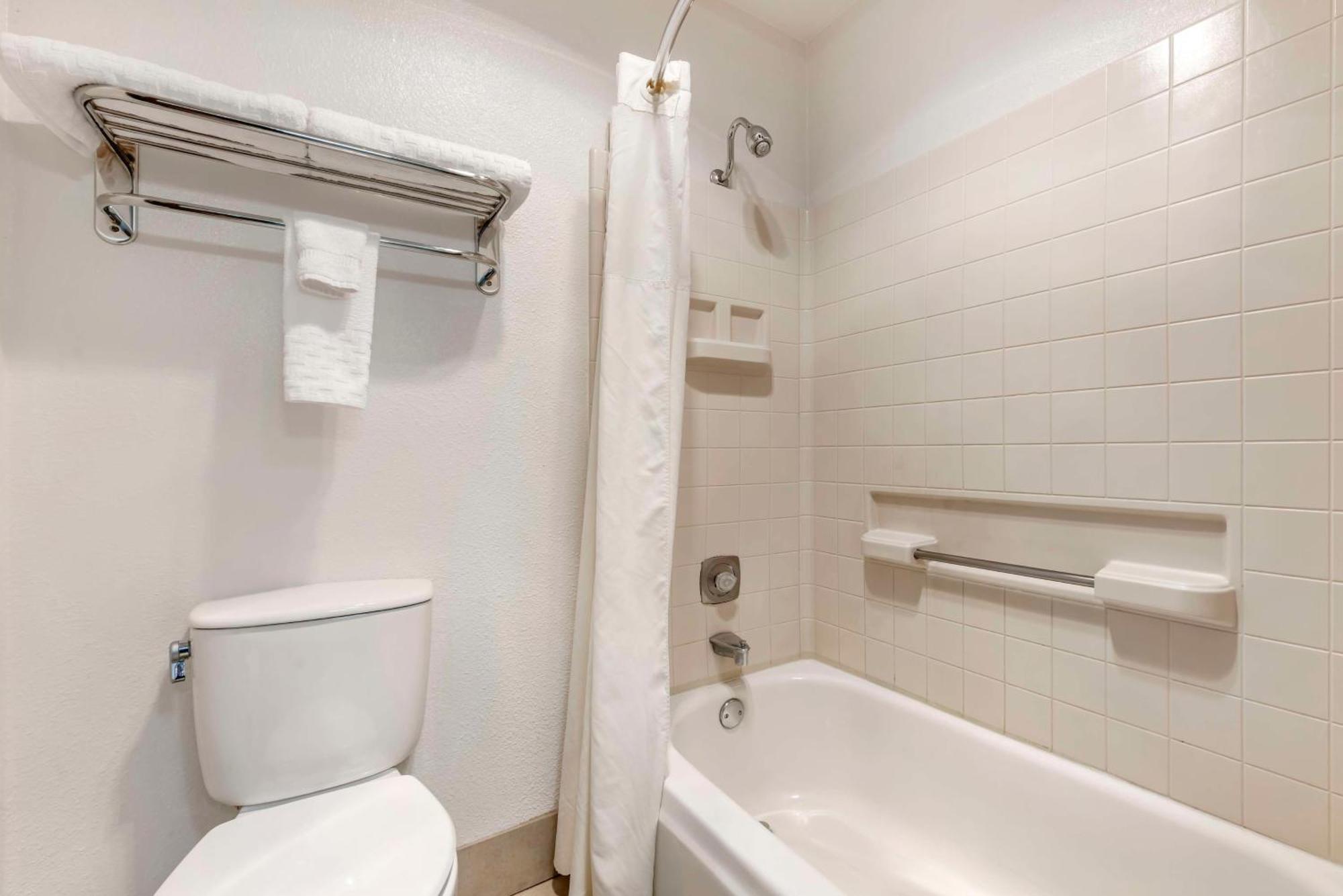 Best Western Aladdin Inn Kelso Exterior photo