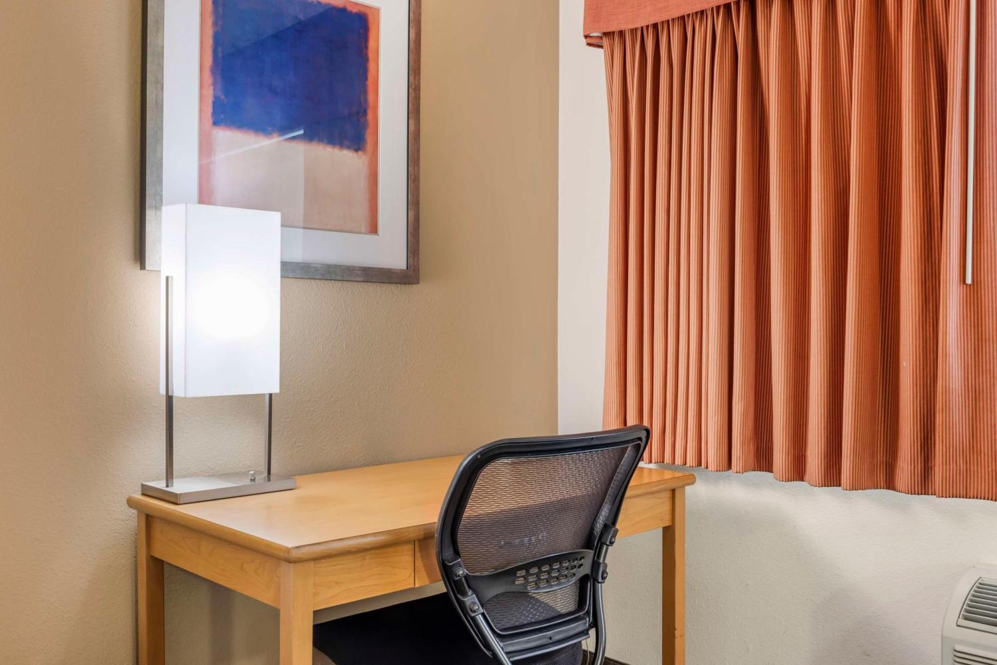 Best Western Aladdin Inn Kelso Exterior photo